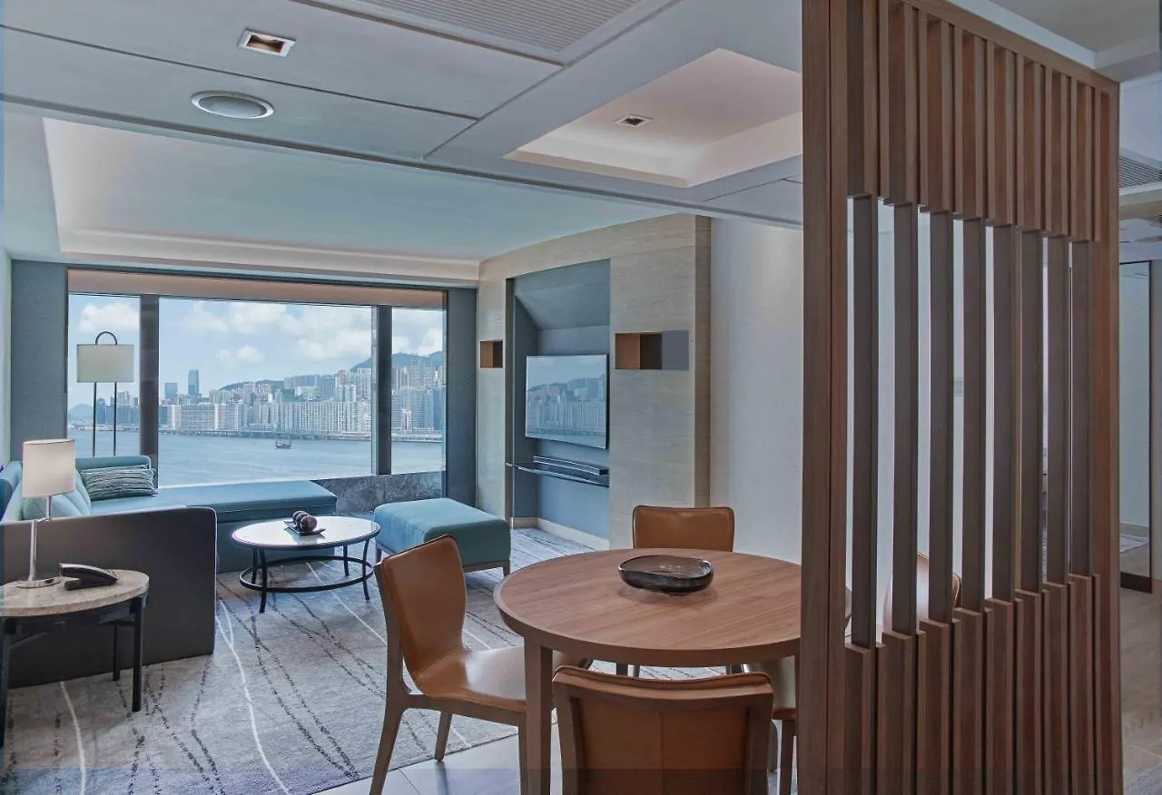 New World Millennium Hong Kong Hotel 5*,