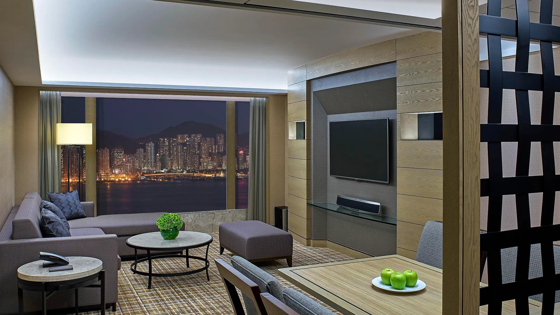 New World Millennium Hong Kong Hotel