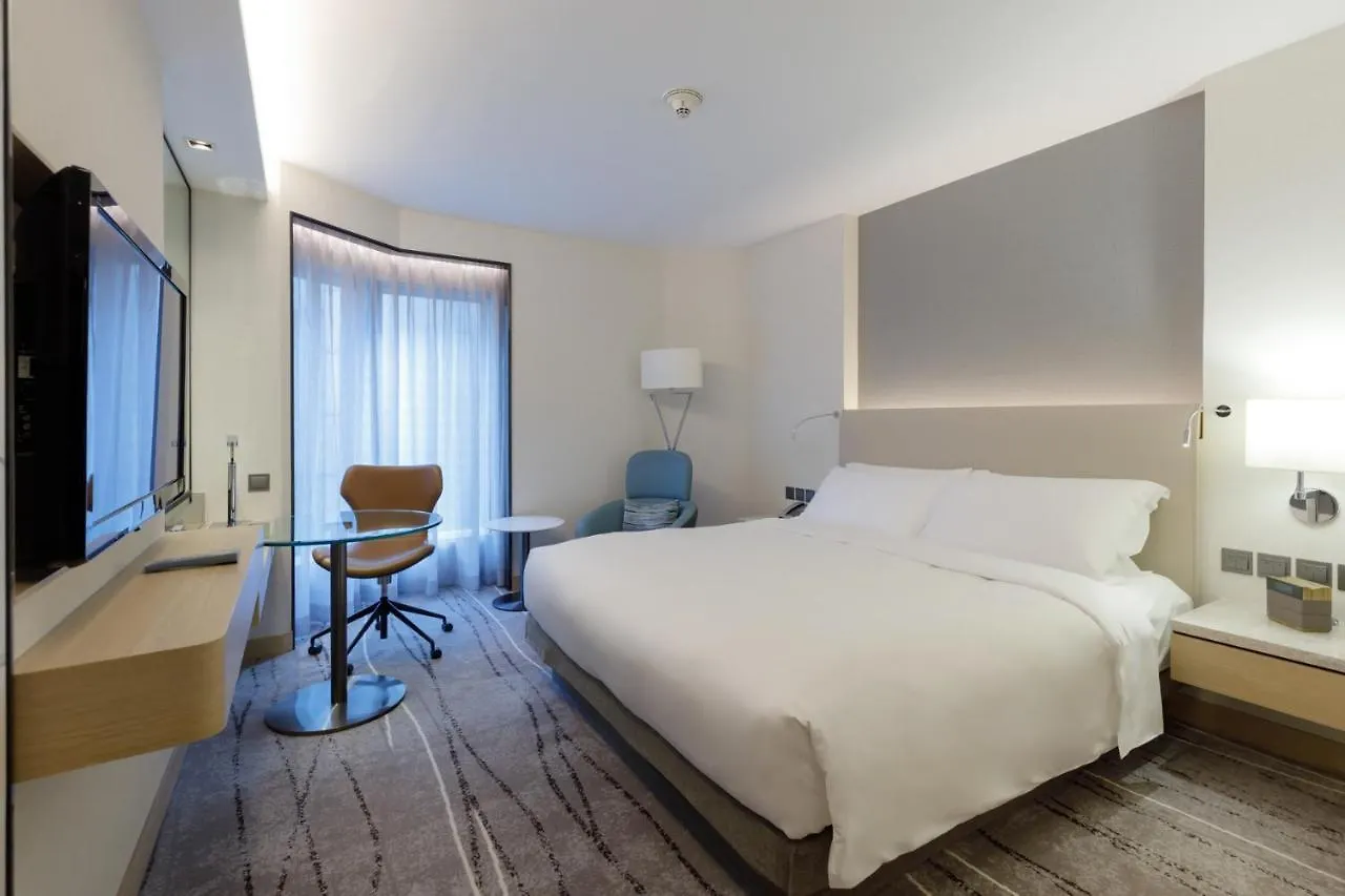 New World Millennium Hong Kong Hotel