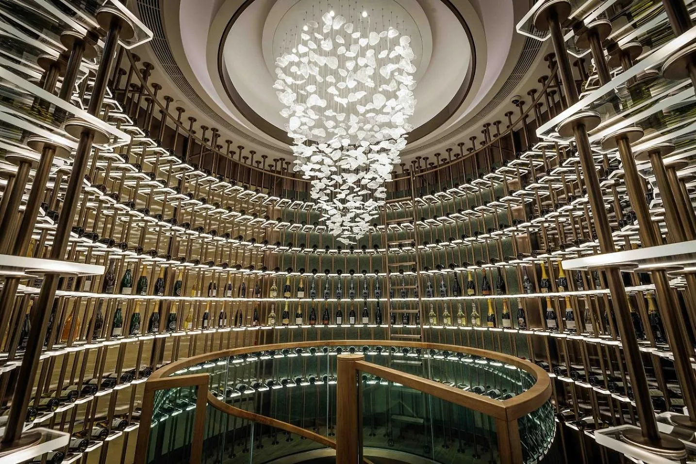 New World Millennium Hong Kong Hotel